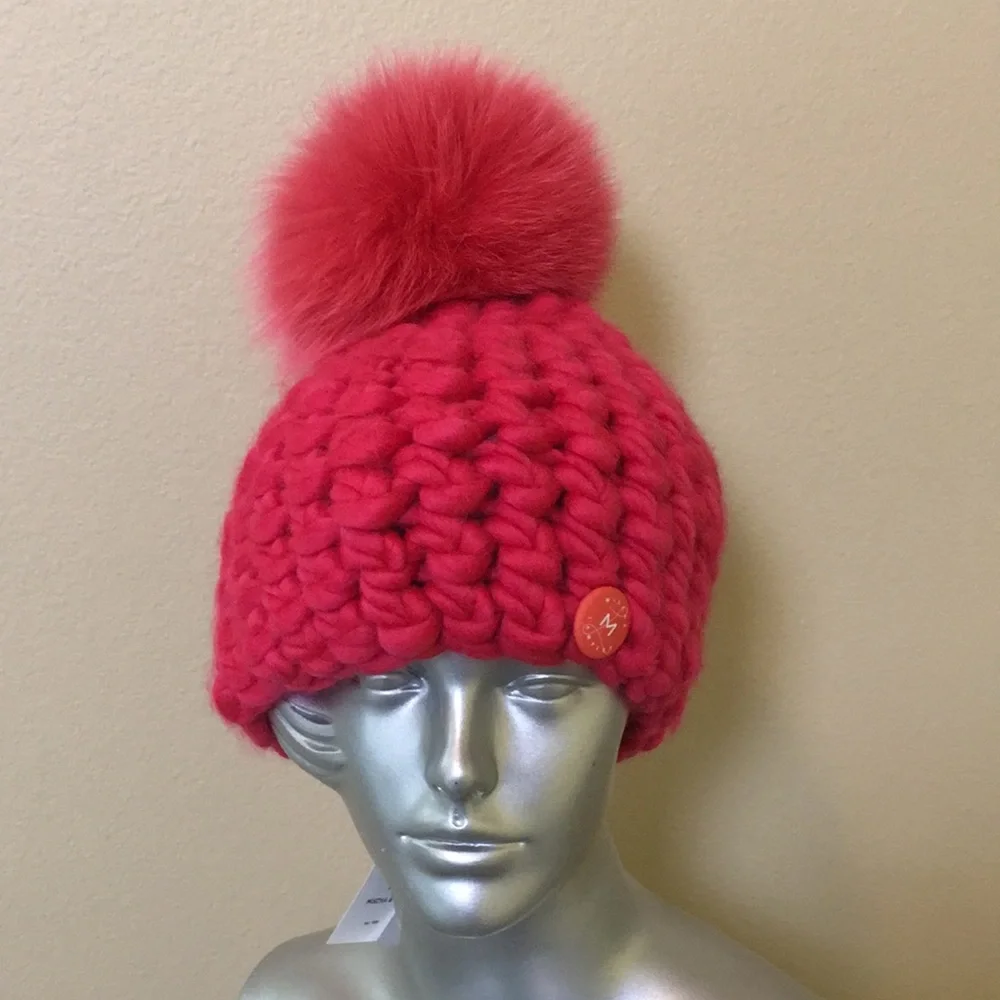 Mischa Lampert beanie pomster + candy coral xl pom